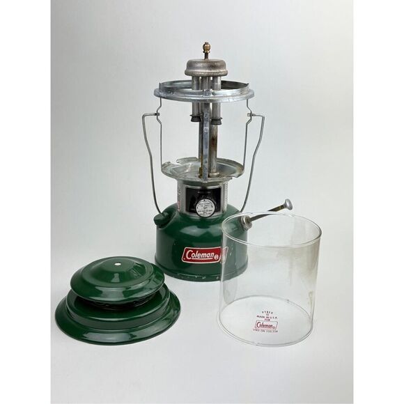 Vintage 1978 Coleman Double Mantle Lantern Model 220J - Picture 4 of 7
